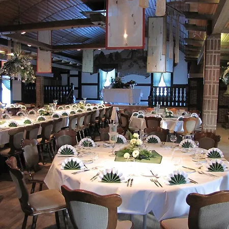 Tepferdt Konukevi Rees