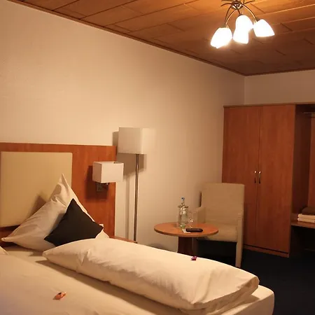 Tepferdt 3*